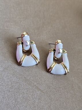 Avon White and Gold Enamel Hoop Drop Earrings
